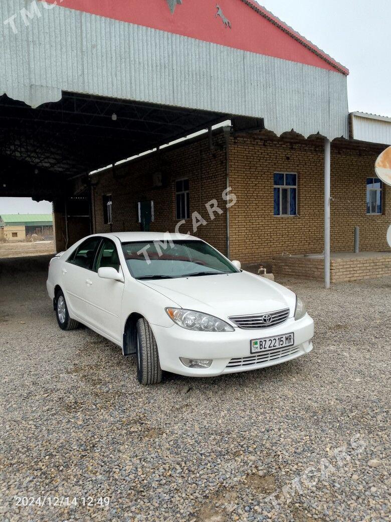 Toyota Camry 2003 - 135 000 TMT - Векильбазар - img 2