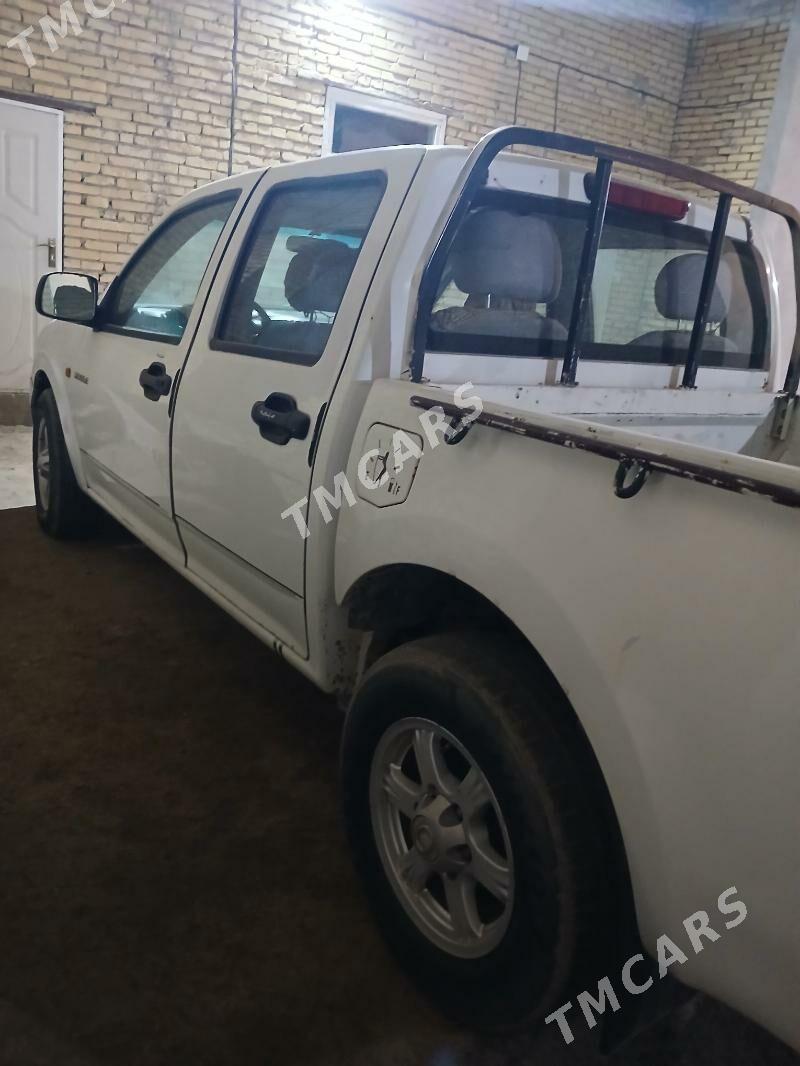 Toyota Hilux 2011 - 70 000 TMT - Дянев - img 4