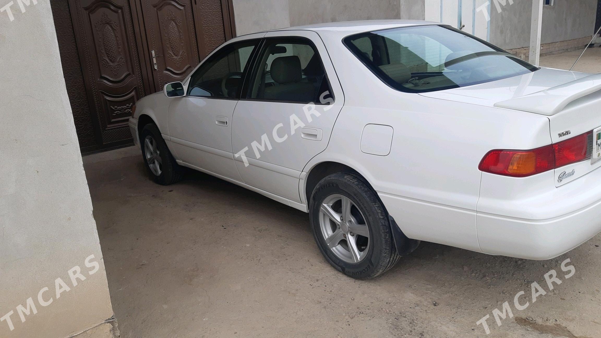 Toyota Camry 2000 - 135 000 TMT - Gubadag - img 4