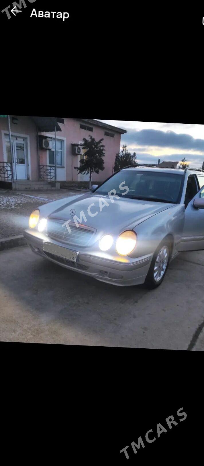 Mercedes-Benz E320 1999 - 79 000 TMT - Aşgabat - img 2