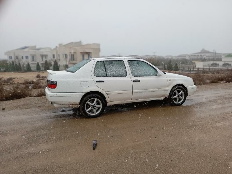 Volkswagen Golf 1993 - 24 000 TMT - Türkmenbaşy - img 5