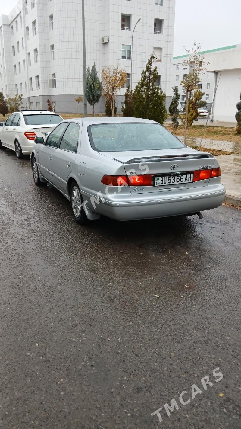 Toyota Camry 2001 - 120 000 TMT - 11 мкр - img 4