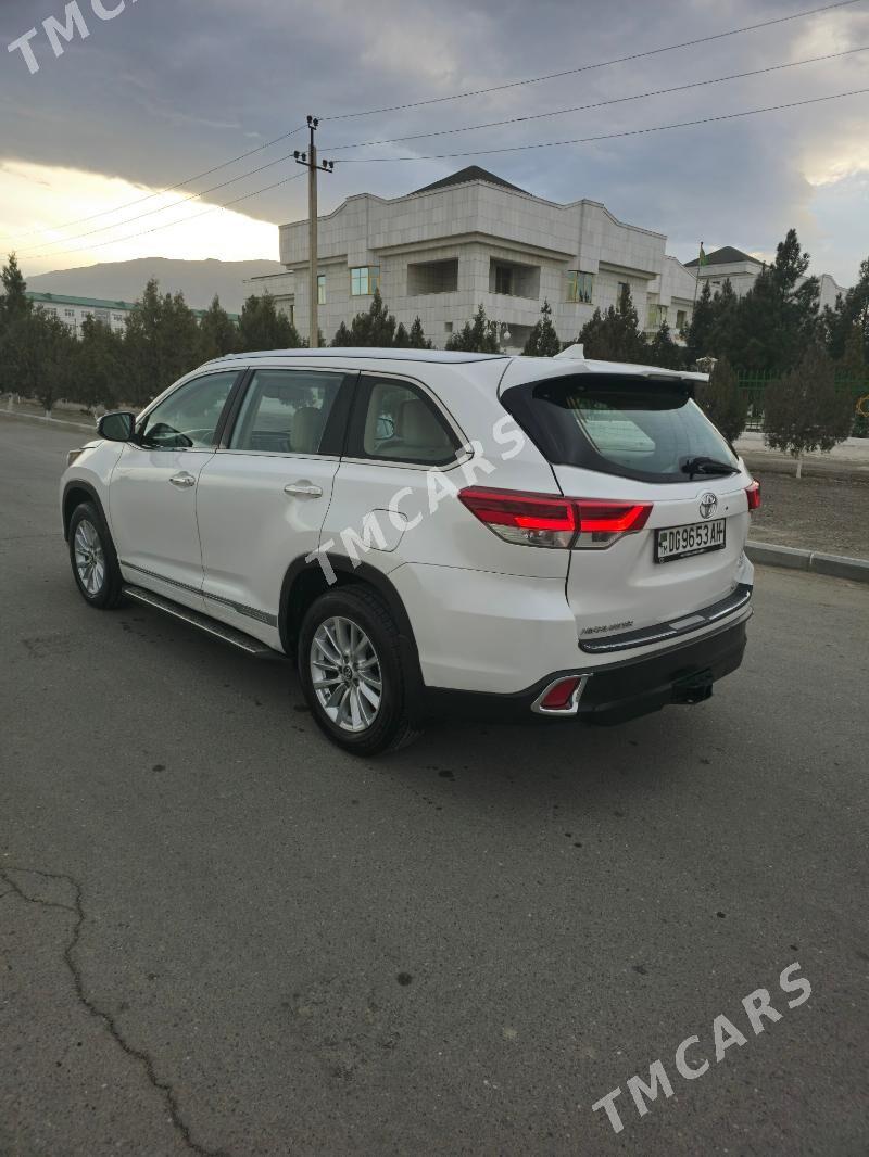 Toyota Highlander 2018 - 430 000 TMT - Бузмеин ГРЭС - img 4