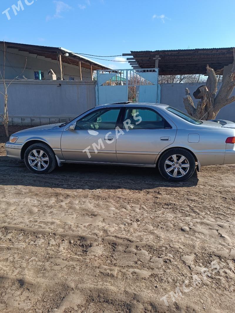 Toyota Camry 2001 - 130 000 TMT - Daşoguz - img 2