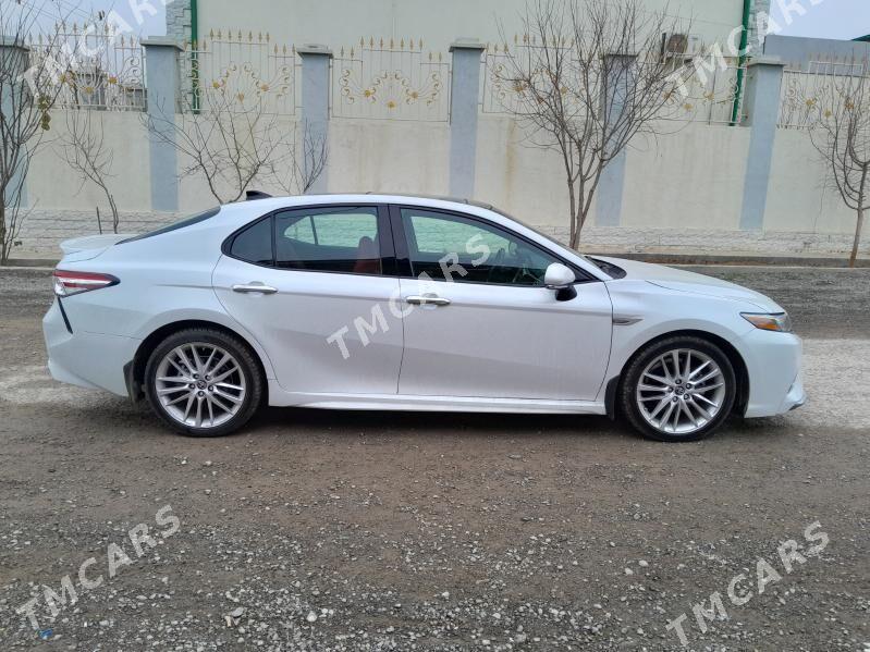 Toyota Camry 2018 - 350 000 TMT - Aşgabat - img 3