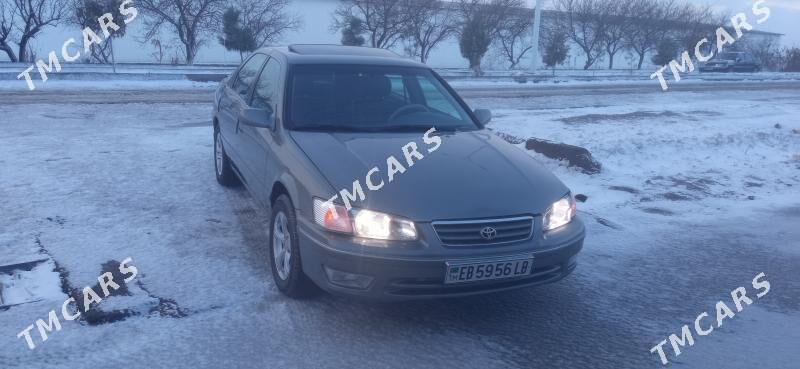 Toyota Camry 2001 - 120 000 TMT - Дянев - img 2