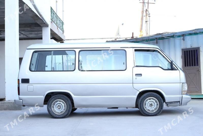 Toyota Hiace 1988 - 60 000 TMT - Mary - img 4