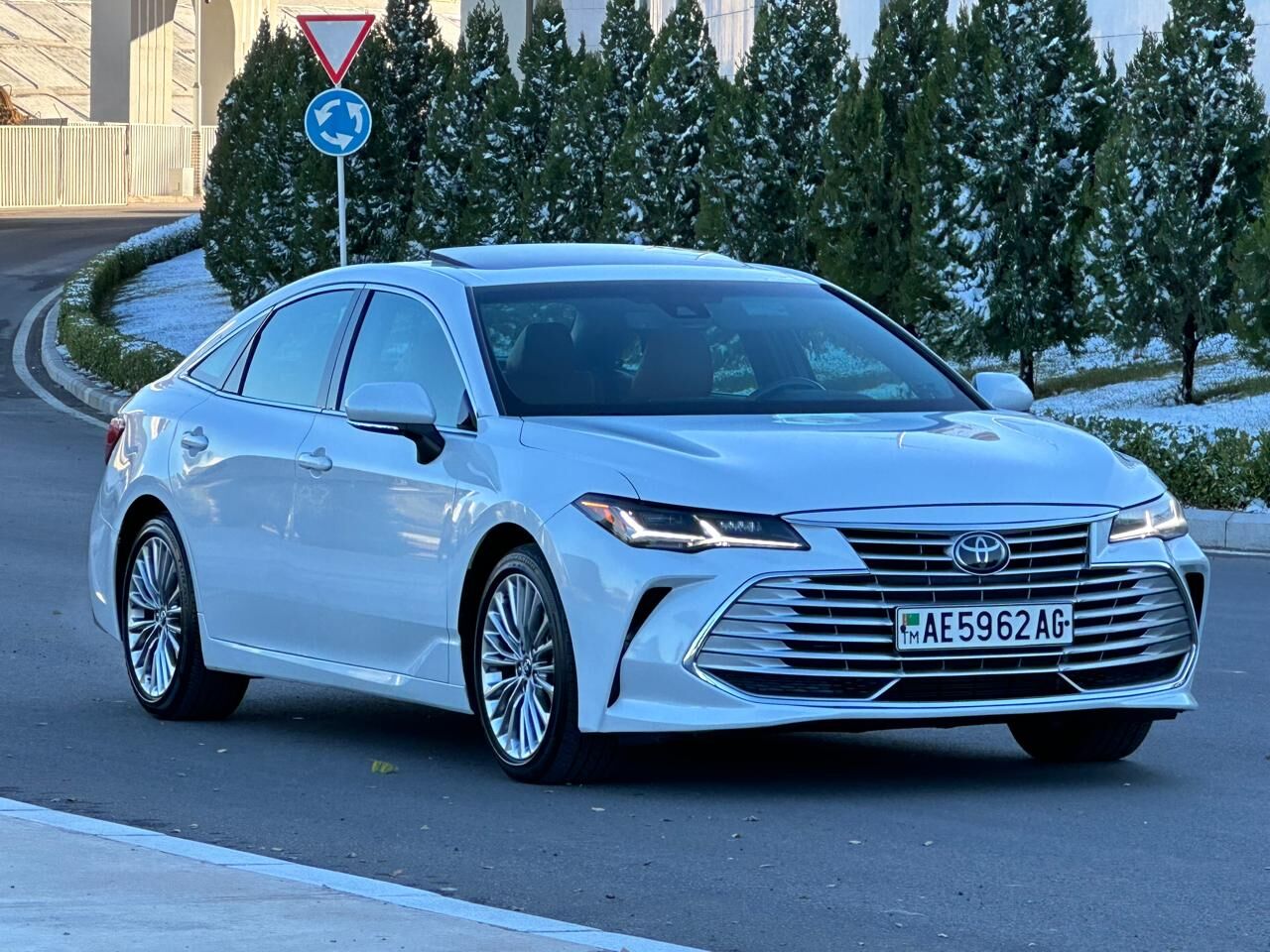 Toyota Avalon 2019 - 560 000 TMT - Ашхабад - img 2