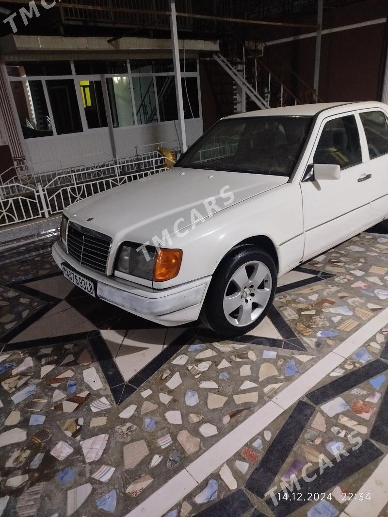 Mercedes-Benz 190-Class 1993 - 40 000 TMT - Туркменабат - img 3