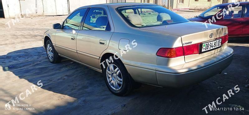 Toyota Camry 2001 - 135 000 TMT - Köneürgenç - img 3