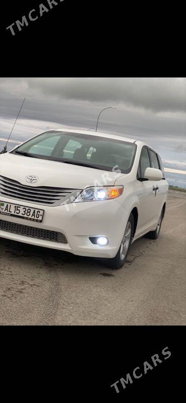 Toyota Sienna 2011 - 285 000 TMT - Ашхабад - img 4