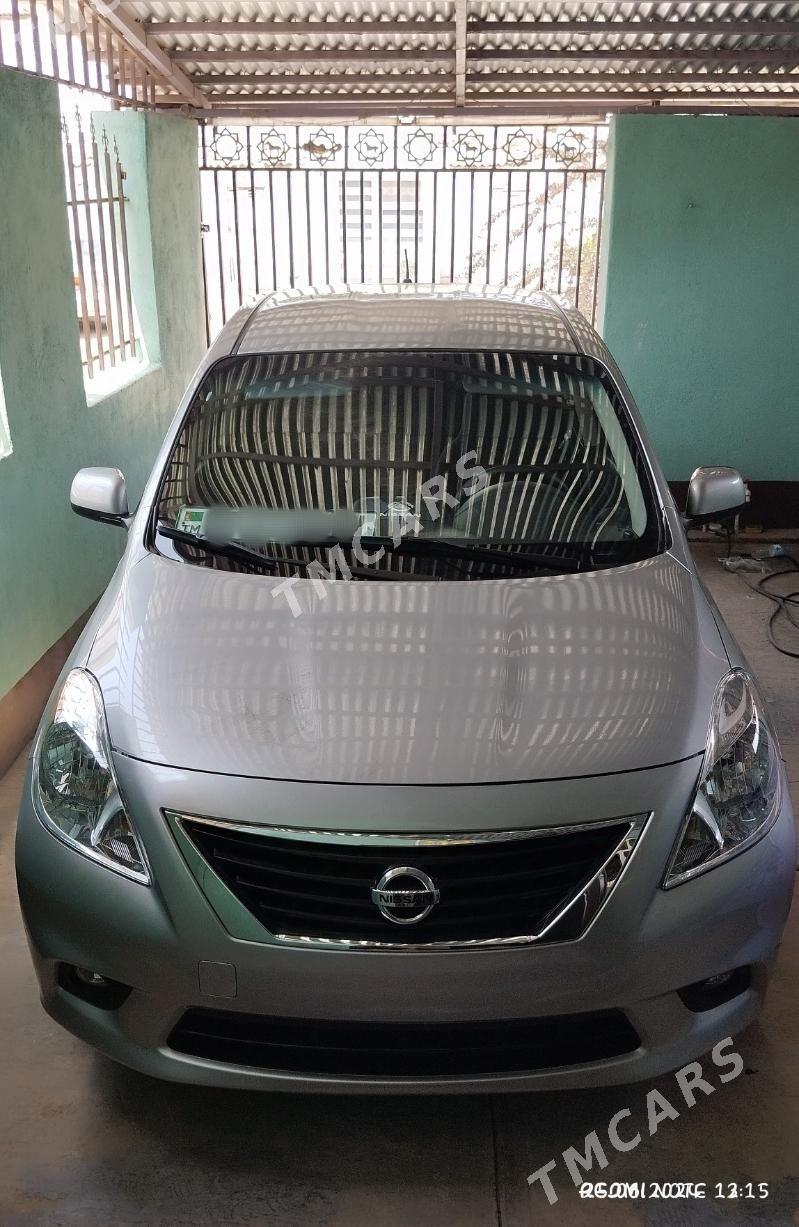 Nissan Versa 2012 - 99 000 TMT - Türkmenbaşy - img 2