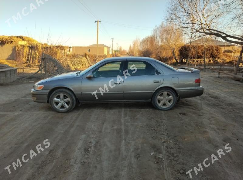 Toyota Camry 2001 - 112 000 TMT - Губадаг - img 3