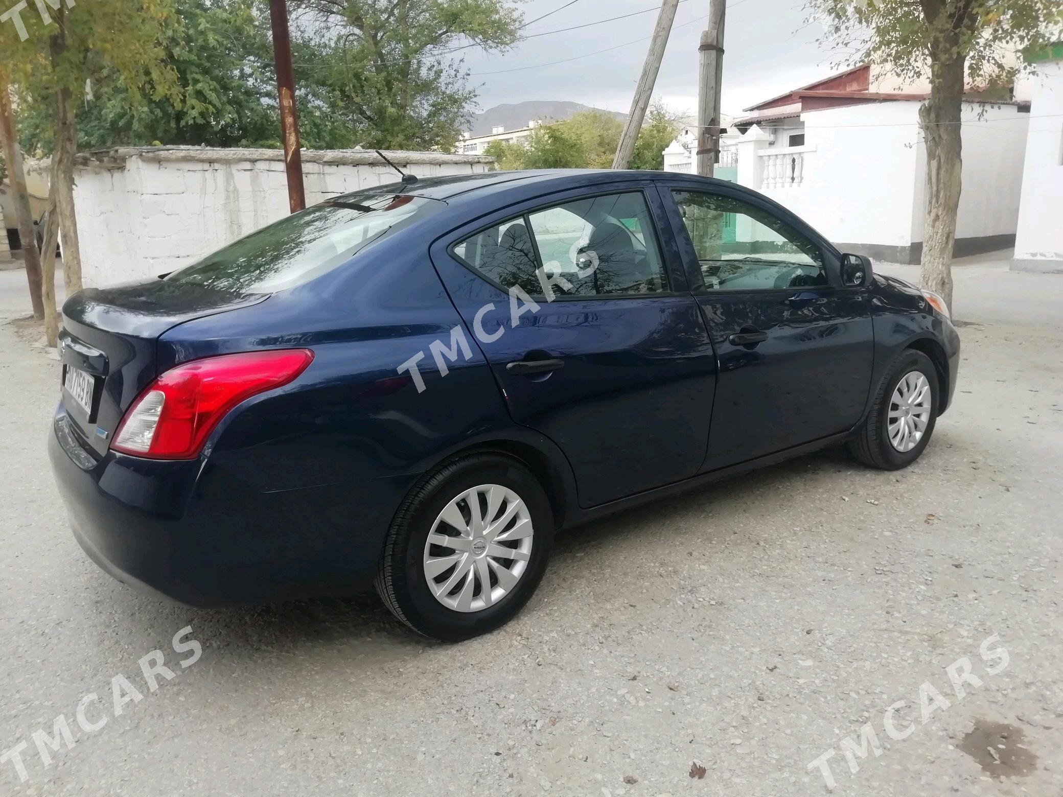 Nissan Versa 2012 - 87 000 TMT - Балканабат - img 4