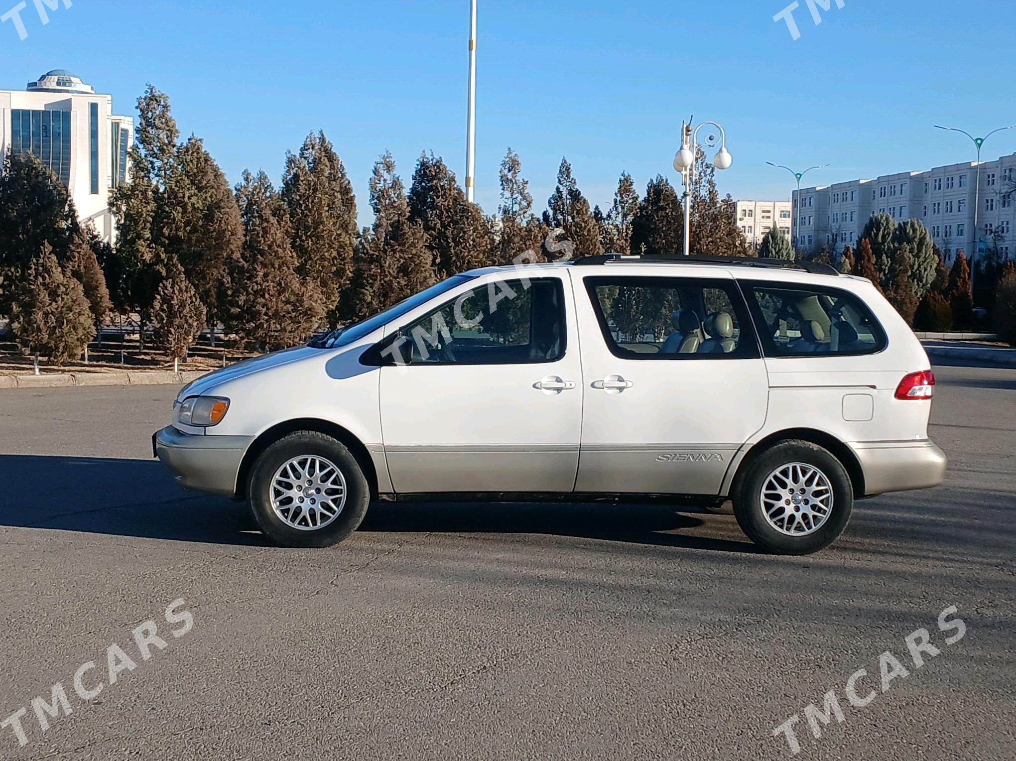 Toyota Sienna 2000 - 135 000 TMT - Губадаг - img 3