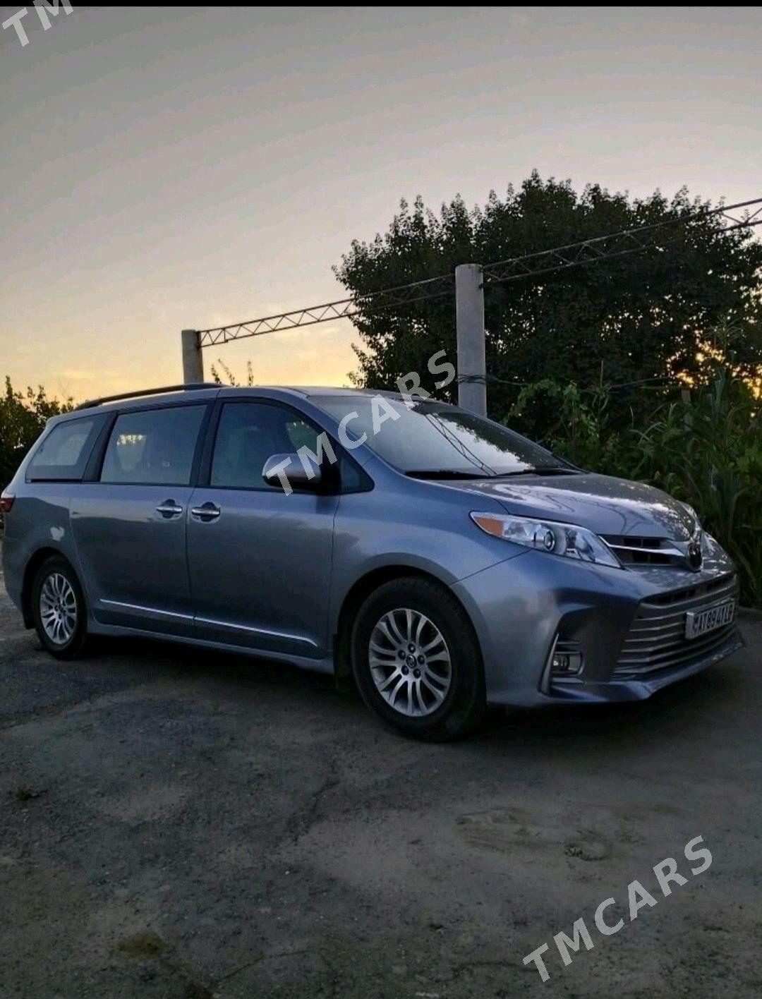 Toyota Sienna 2019 - 420 000 TMT - Türkmenabat - img 3