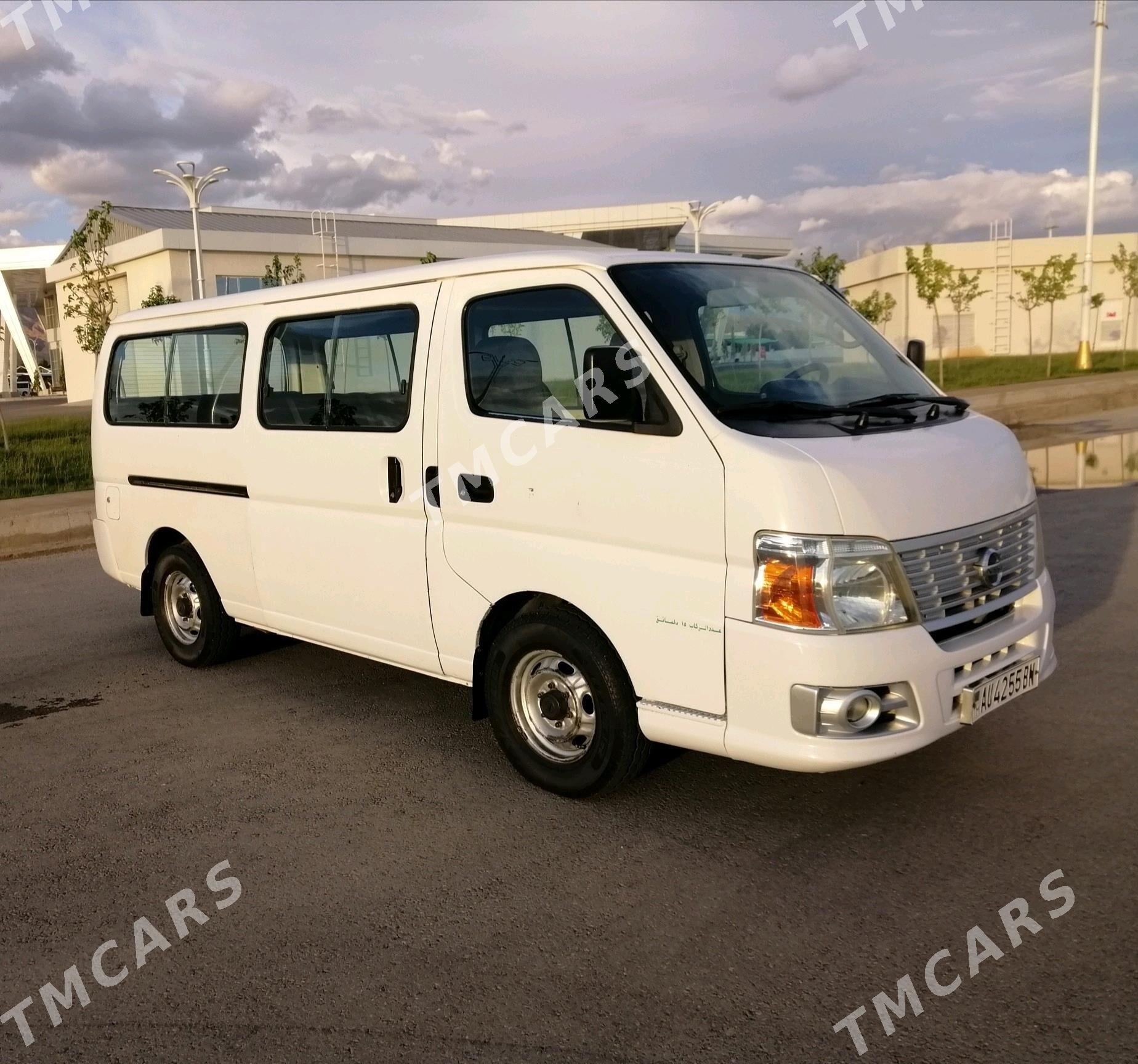 Nissan Urvan 2008 - 156 000 TMT - Балканабат - img 2