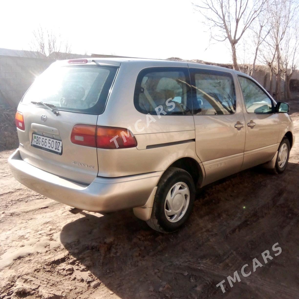 Toyota Sienna 1999 - 150 000 TMT - Гурбансолтан Едже - img 6