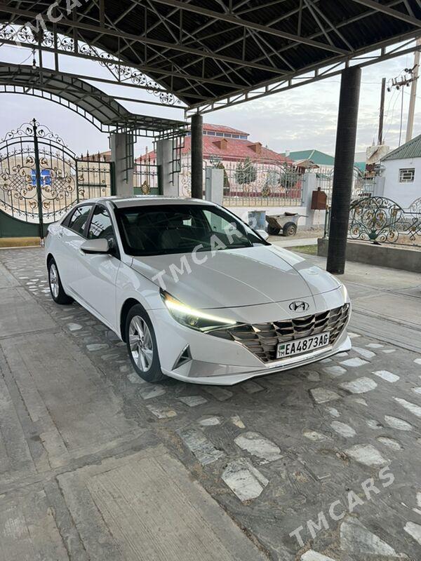 Hyundai Elantra 2021 - 230 000 TMT - Aşgabat - img 4