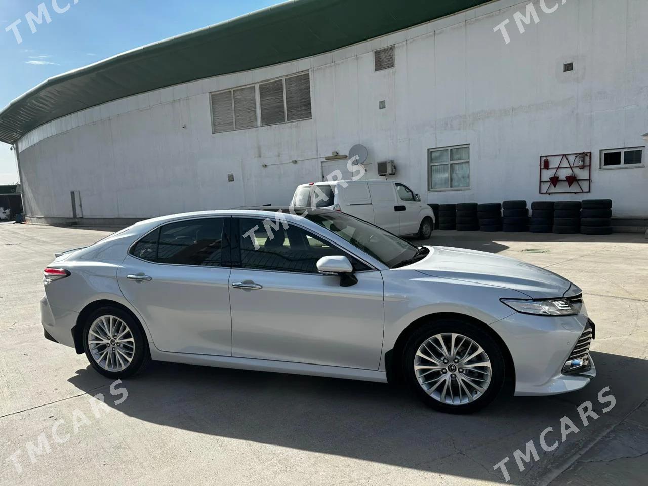 Toyota Camry 2019 - 546 000 TMT - Гуртли - img 5