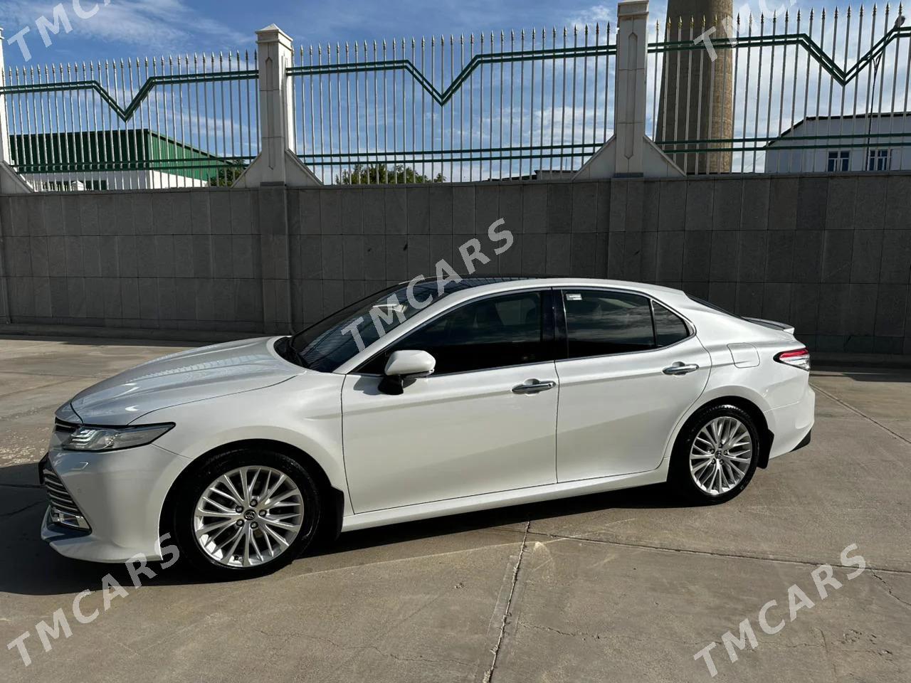 Toyota Camry 2019 - 546 000 TMT - Гуртли - img 2