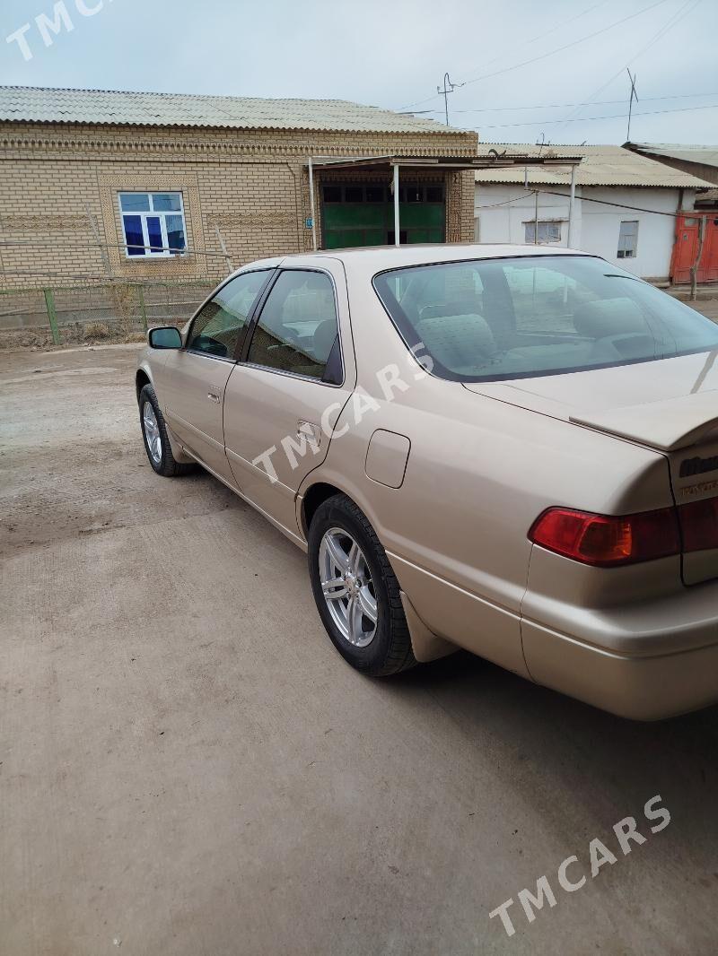 Toyota Camry 2000 - 127 000 TMT - Болдумсаз - img 9