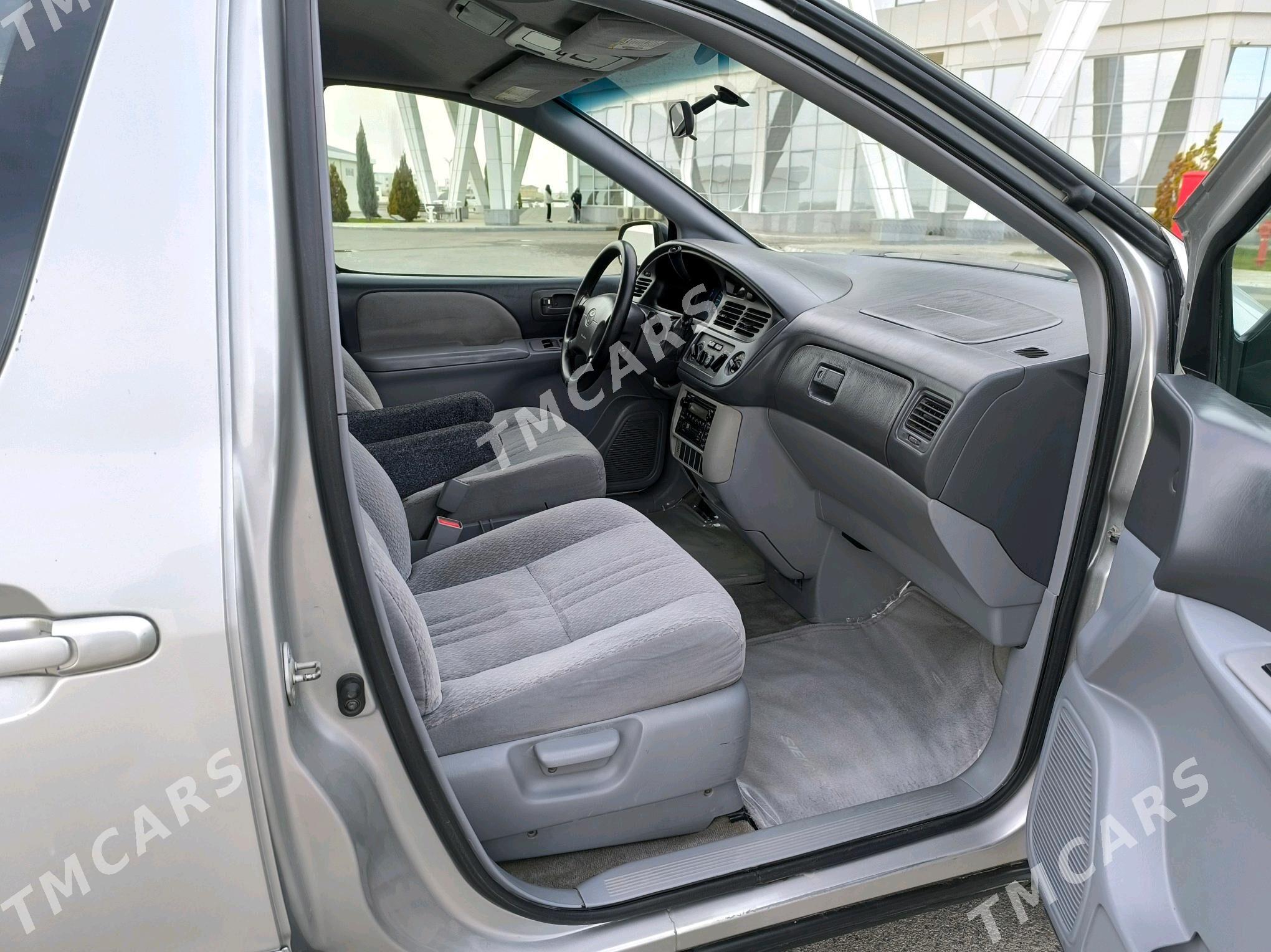 Toyota Sienna 2002 - 162 000 TMT - Türkmenabat - img 6