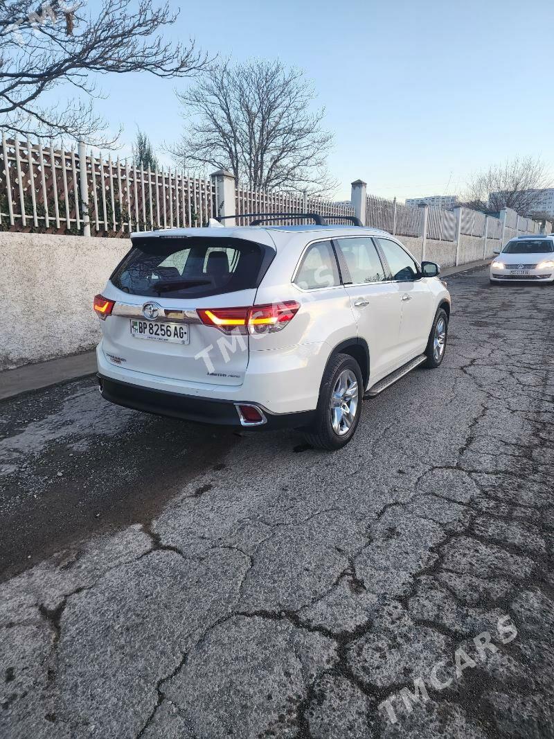 Toyota Highlander 2018 - 460 000 TMT - Aşgabat - img 3