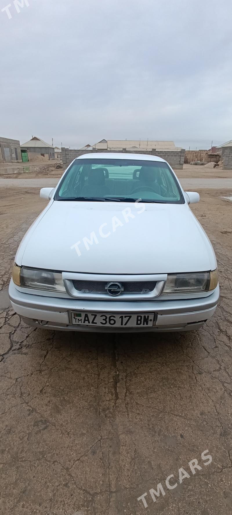 Opel Vectra 1993 - 32 000 TMT - Гумдаг - img 2