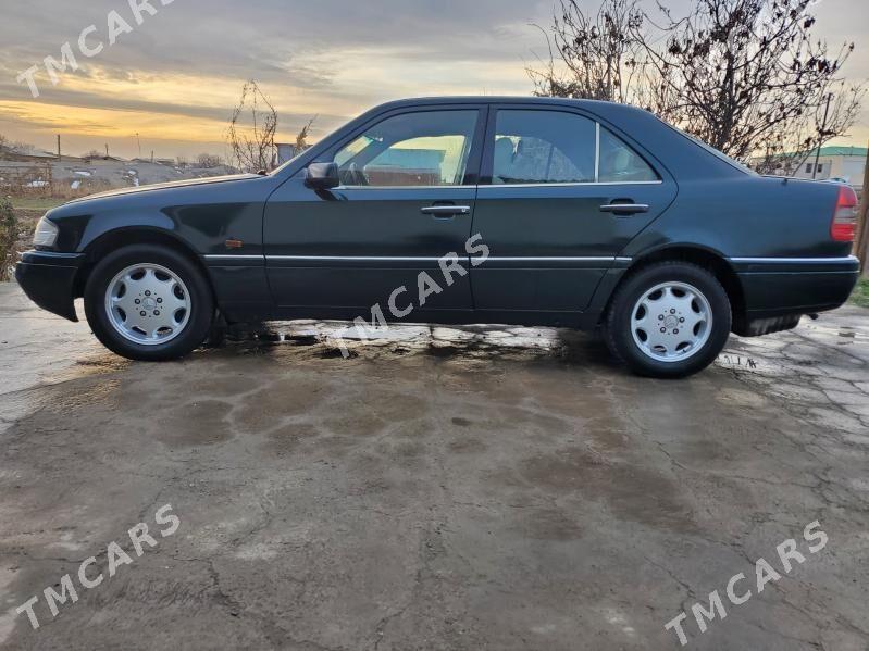 Mercedes-Benz C-Class 1994 - 48 000 TMT - Туркменабат - img 3