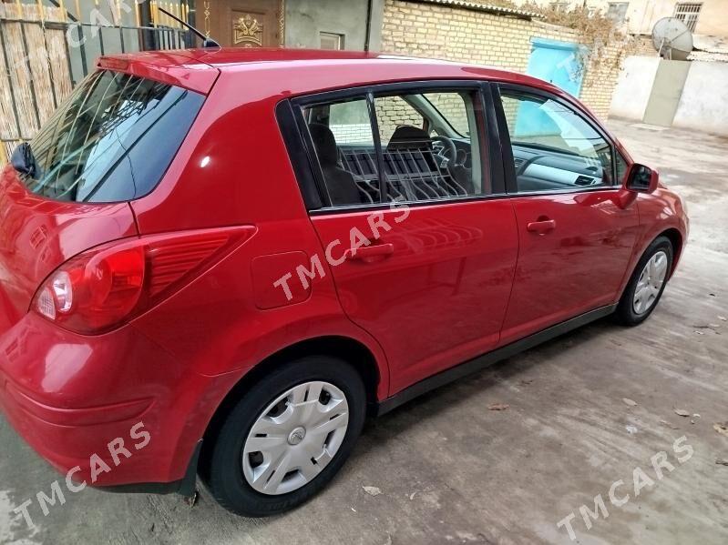 Nissan Versa 2010 - 90 000 TMT - Дашогуз - img 2