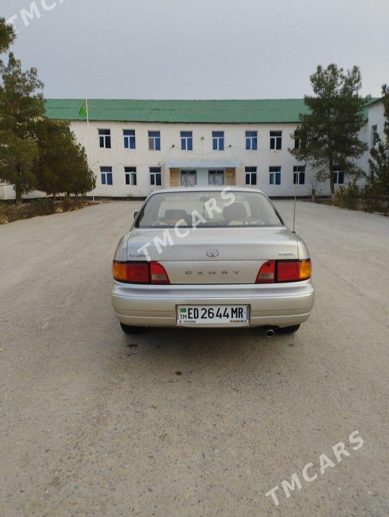 Toyota Camry 1993 - 80 000 TMT - Мары - img 2