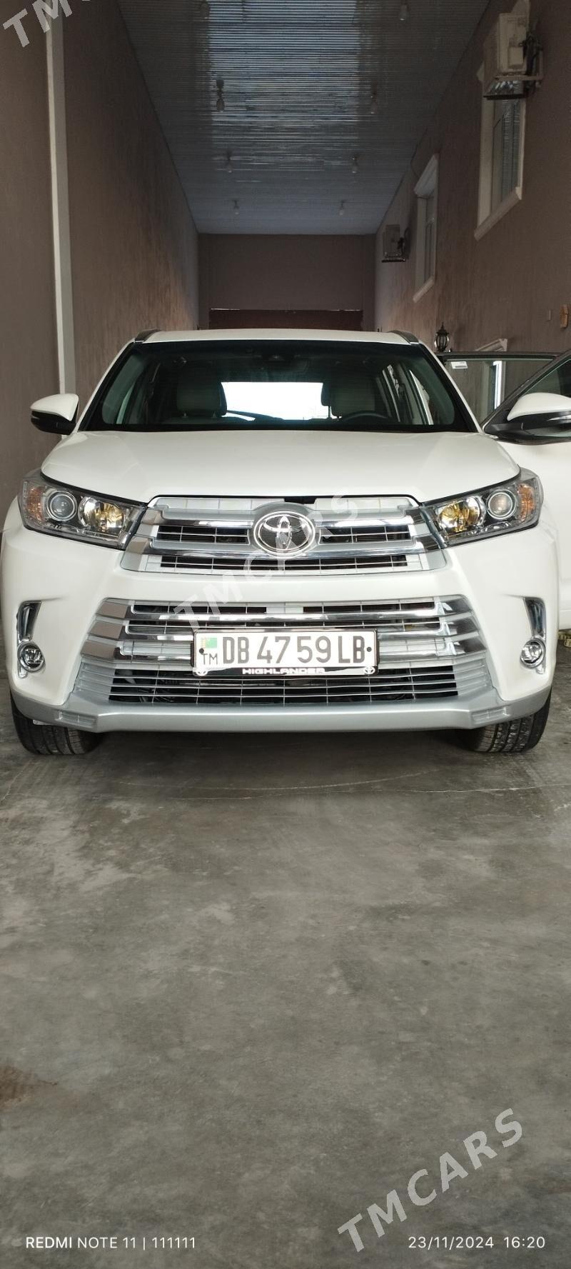 Toyota Highlander 2019 - 500 000 TMT - Çärjew - img 2