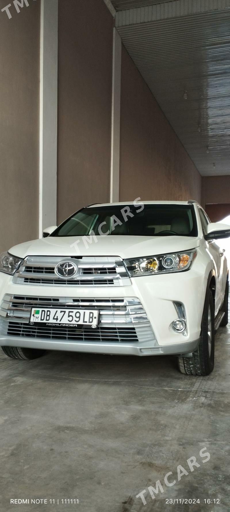 Toyota Highlander 2019 - 500 000 TMT - Çärjew - img 5