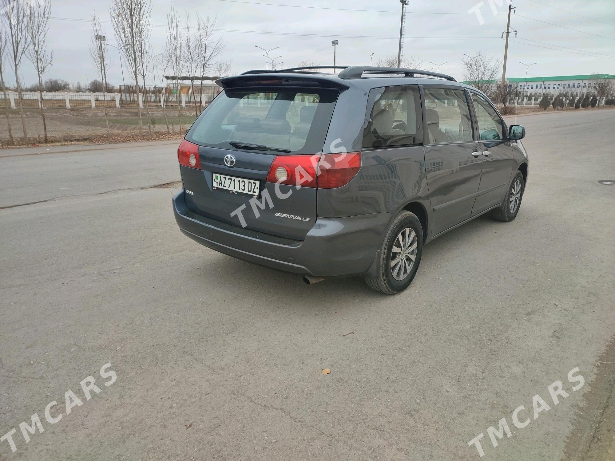 Toyota Sienna 2006 - 180 000 TMT - Губадаг - img 2