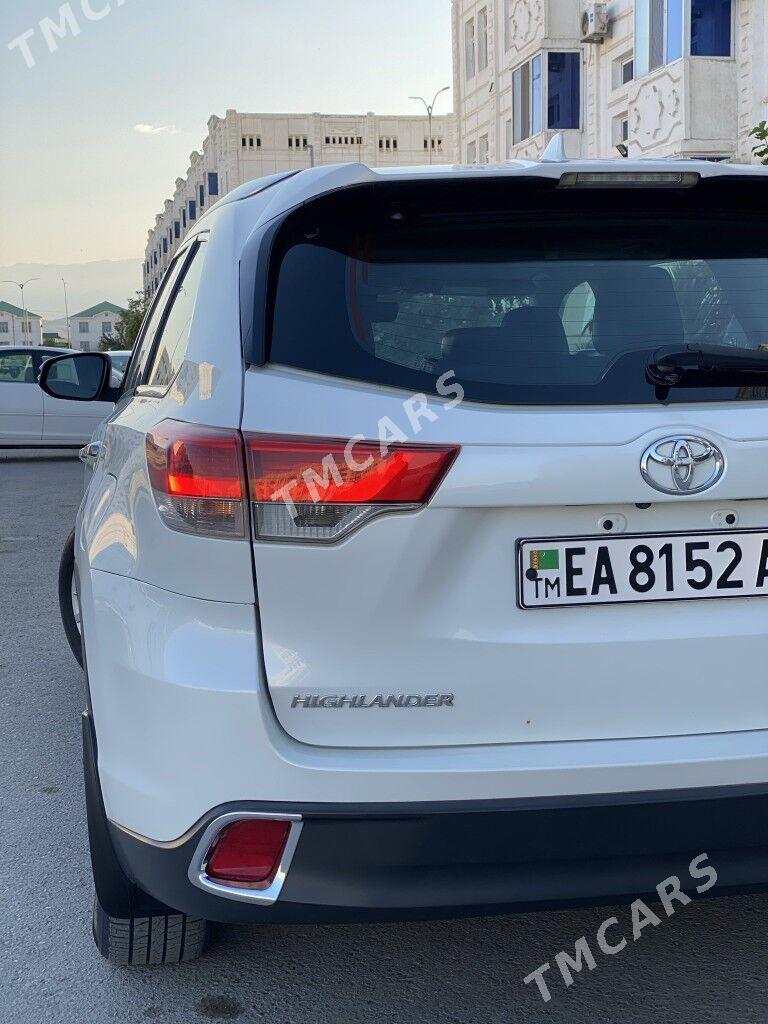 Toyota Highlander 2018 - 420 000 TMT - Aşgabat - img 4