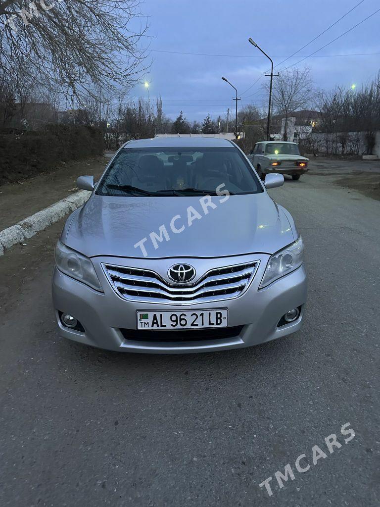 Toyota Camry 2010 - 160 000 TMT - Газаджак - img 4