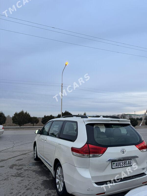 Toyota Sienna 2012 - 270 000 TMT - Aşgabat - img 3