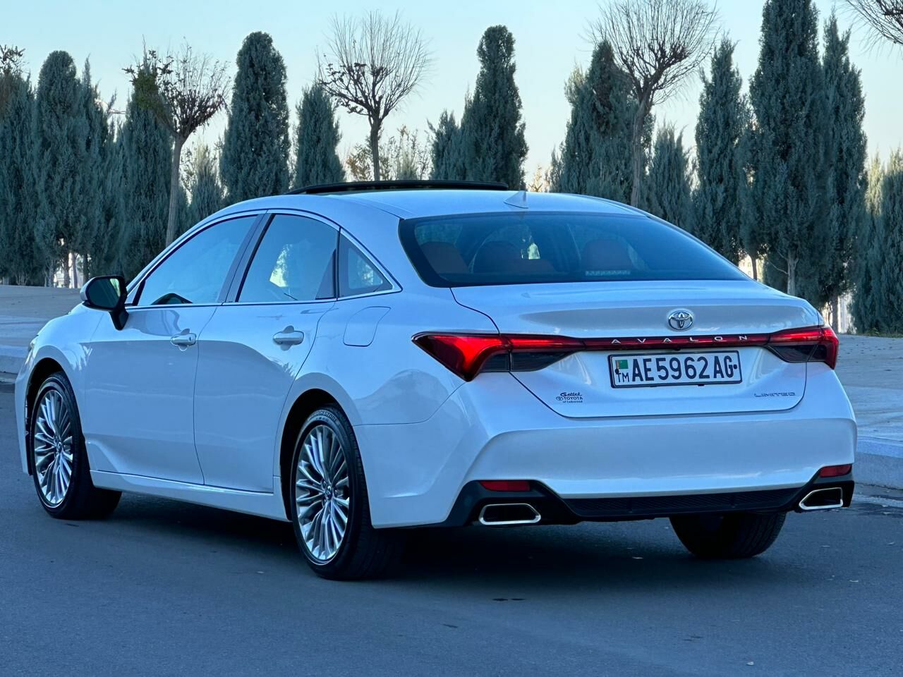 Toyota Avalon 2019 - 560 000 TMT - Aşgabat - img 4