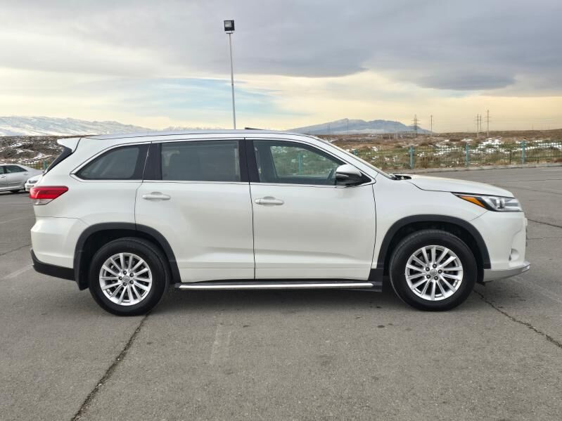 Toyota Highlander 2018 - 495 000 TMT - Aşgabat - img 4