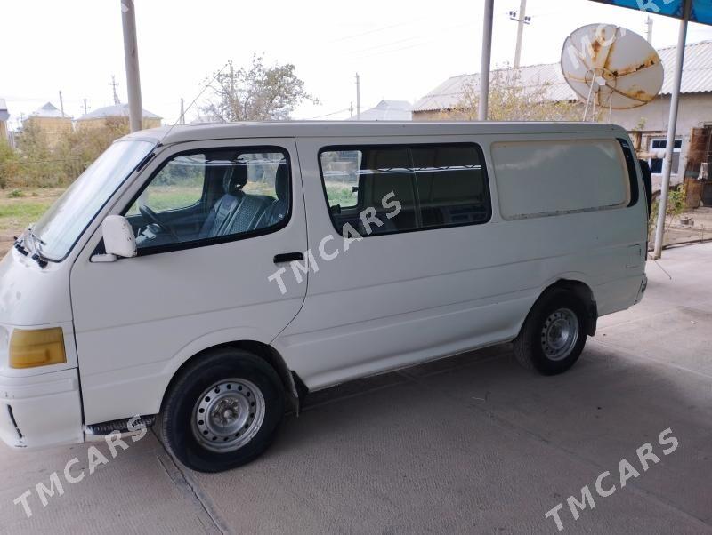 Toyota Hiace 2004 - 100 000 TMT - Векильбазар - img 2