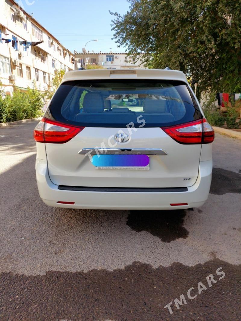 Toyota Sienna 2016 - 400 000 TMT - Aşgabat - img 2