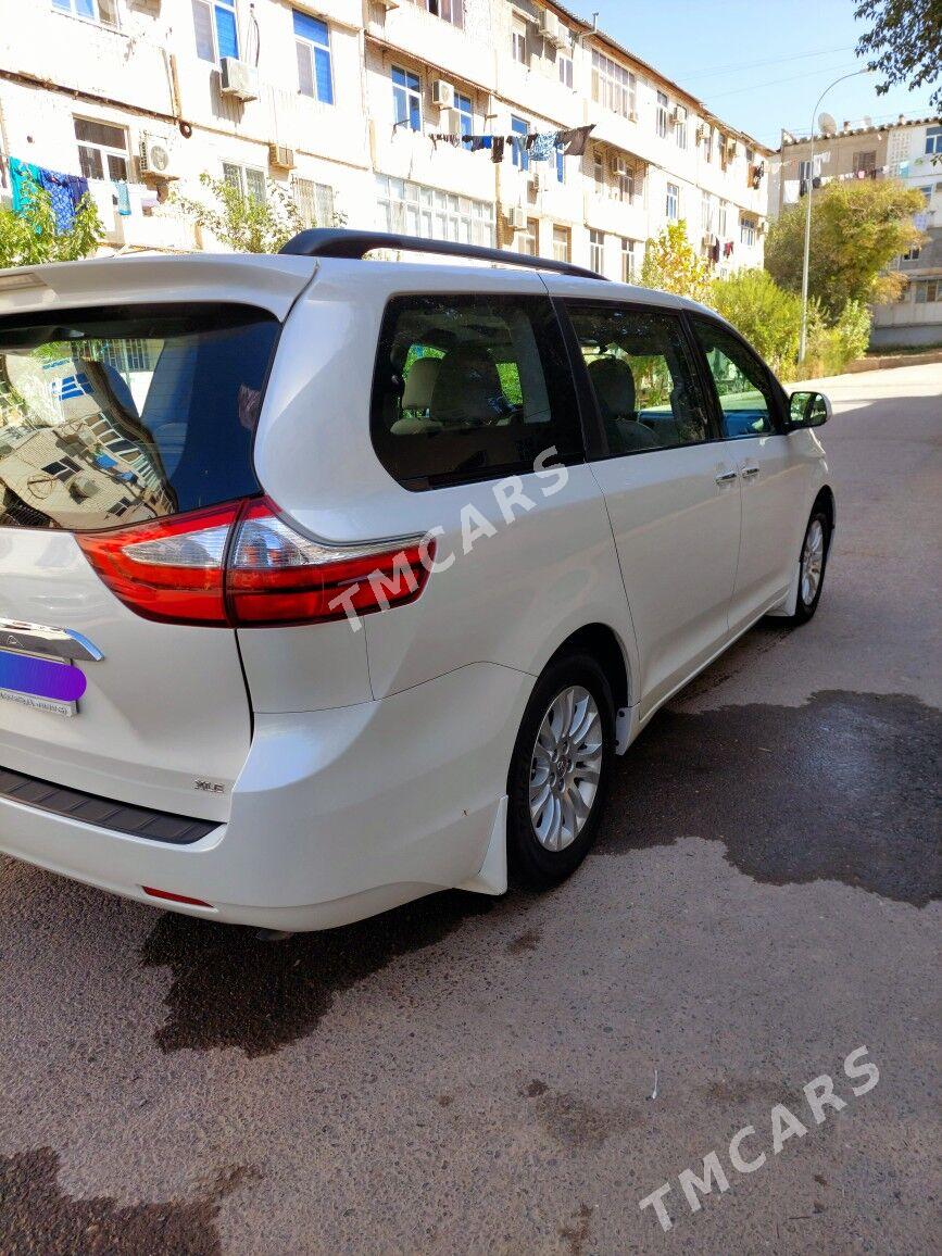 Toyota Sienna 2016 - 400 000 TMT - Aşgabat - img 4