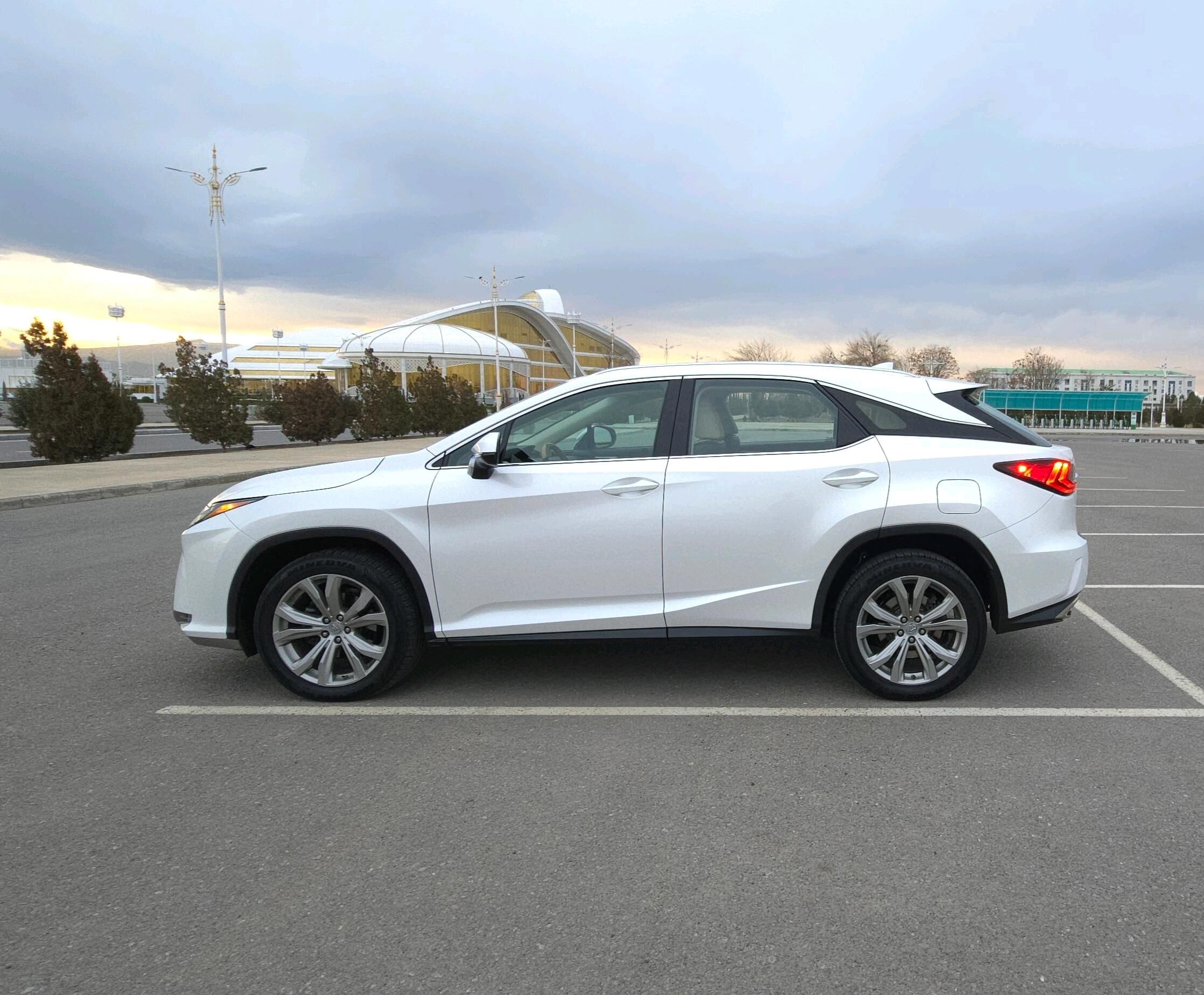 Lexus RX 350 2018 - 630 000 TMT - Ашхабад - img 4