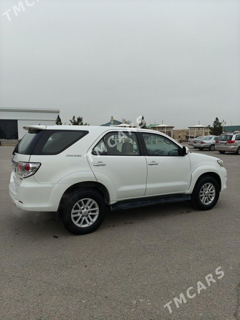 Toyota Fortuner 2012 - 310 000 TMT - Türkmenabat - img 4