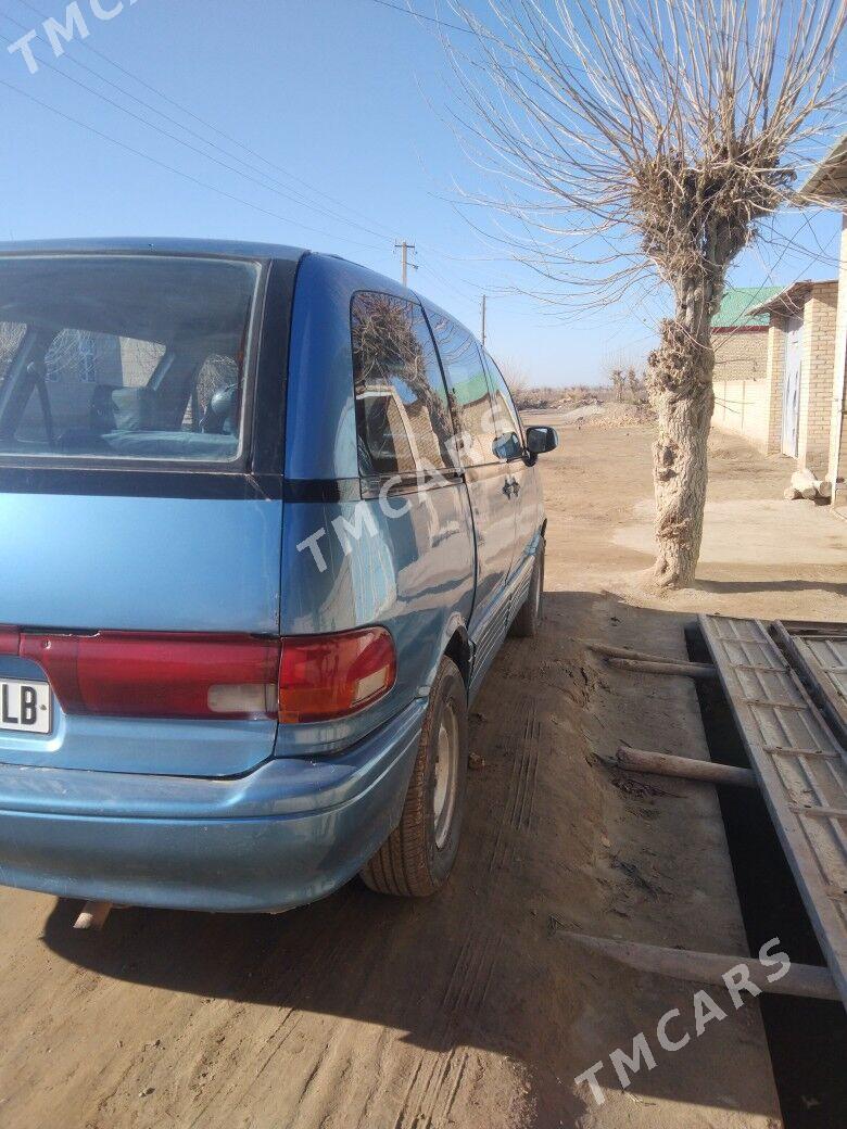 Toyota Previa 1991 - 55 000 TMT - Халач - img 4