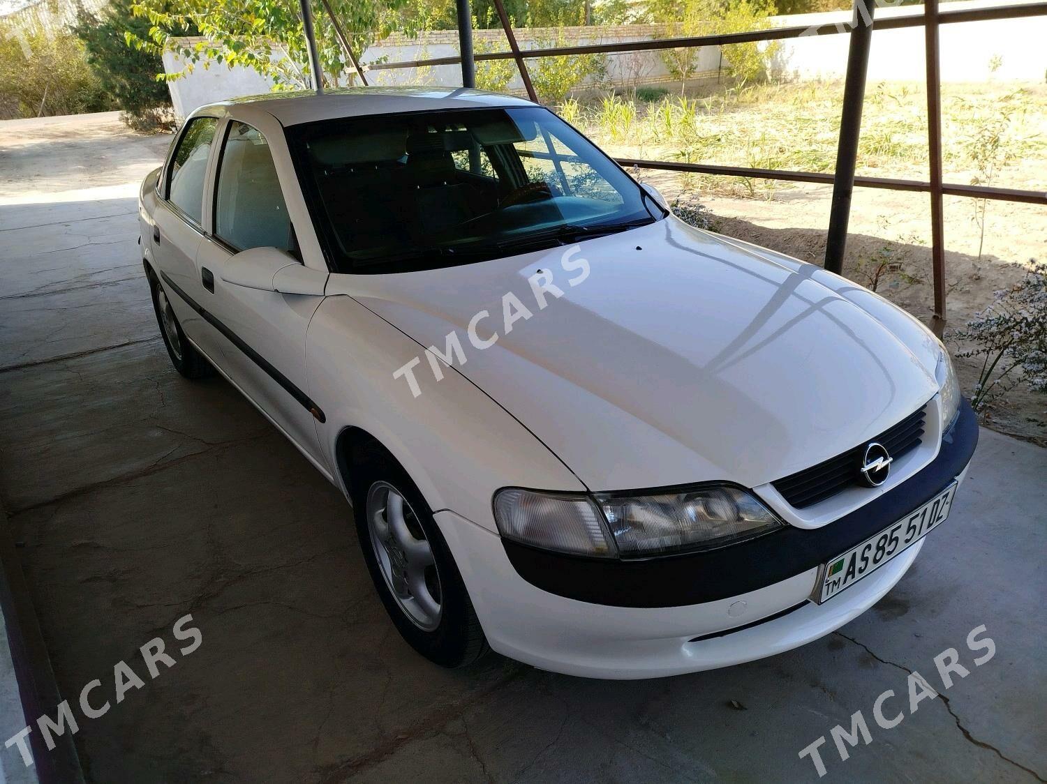 Opel Vectra 1998 - 50 000 TMT - Губадаг - img 5