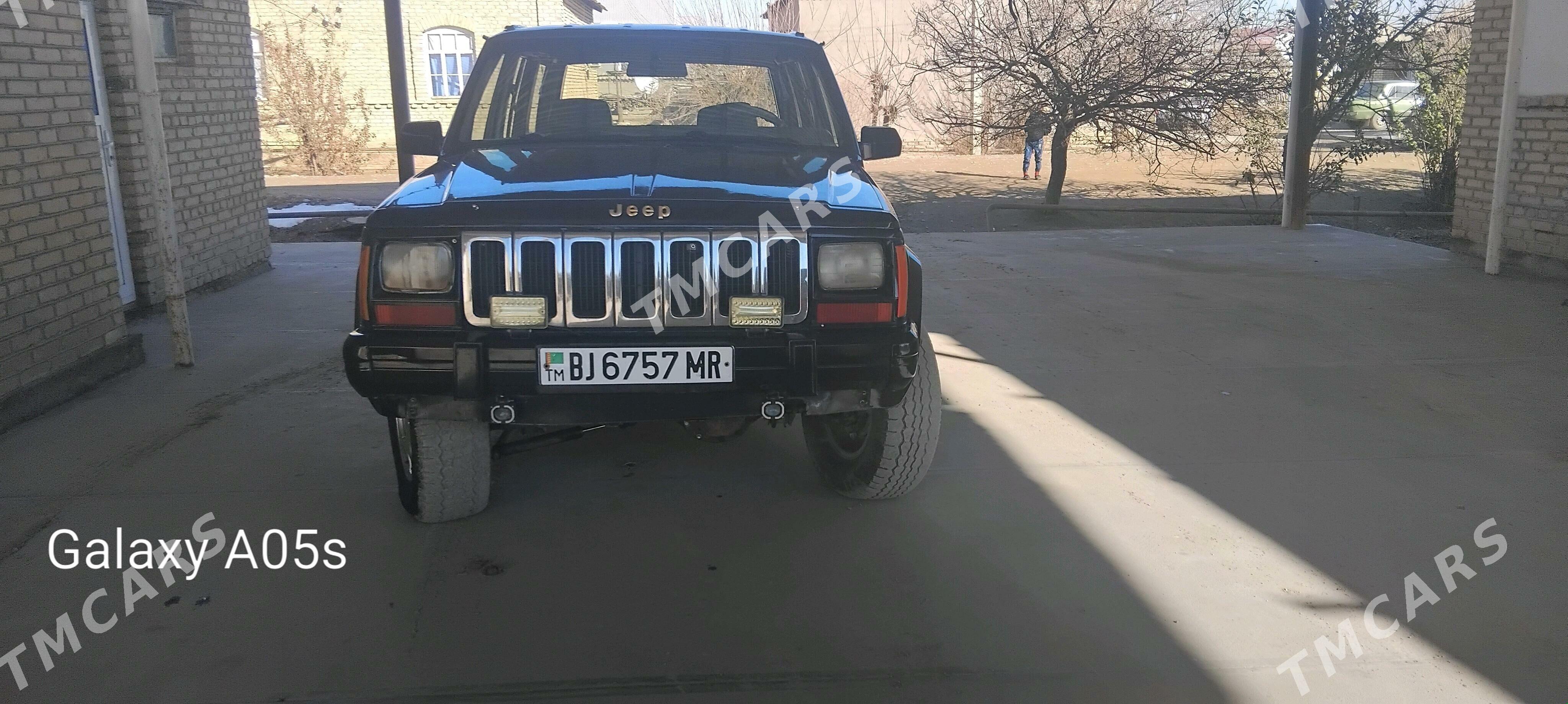 Jeep Cherokee 1994 - 37 000 TMT - Mary - img 5