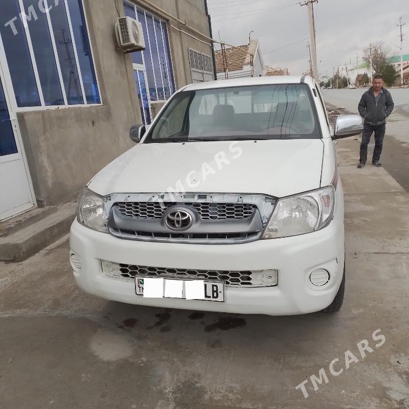 Toyota Hilux 2010 - 137 000 TMT - Туркменабат - img 5