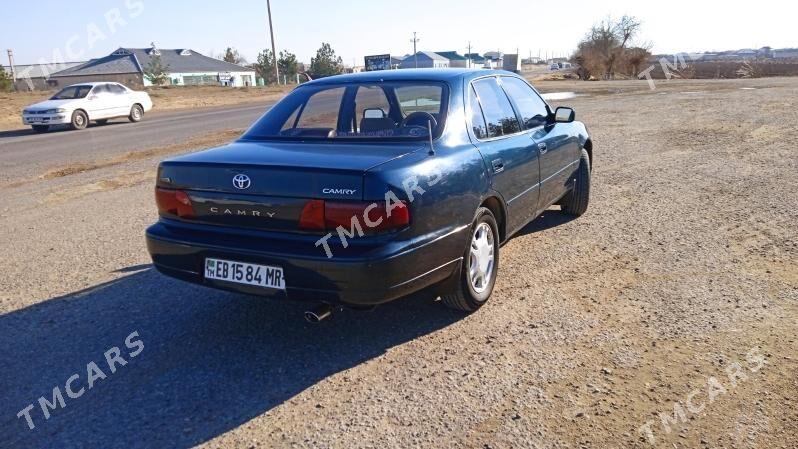 Toyota Camry 1994 - 80 000 TMT - Ёлётен - img 2